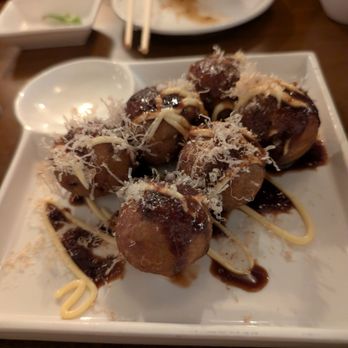 MoMo Sushi - Takoyaki - Sushi Bars Near Me - New York, New York MoMo Sushi - Takoyaki - Sushi Bars Near Me - New York, New York