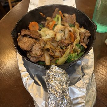Siam Thai Cuisine - Sesame and Ginger beef, served sizzling - Thai Near Me - Pensacola, Florida Siam Thai Cuisine - Sesame and Ginger beef, served sizzling - Thai Near Me - Pensacola, Florida