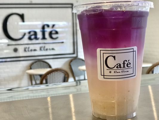 Cafe at Klom Klorm by null