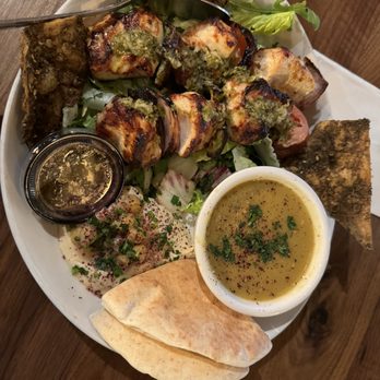 Dish N Dash - Milpitas - Chicken kabob salad with side of lentil soup and hummus - Middle Eastern Near Me - Milpitas, California Dish N Dash - Milpitas - Chicken kabob salad with side of lentil soup and hummus - Middle Eastern Near Me - Milpitas, California