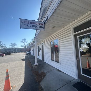 Little Thai Kitchen - Thai Near Me - Hampton, Virginia
