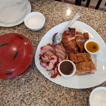 Wing Kee - Cantonese Near Me - Houston, Texas