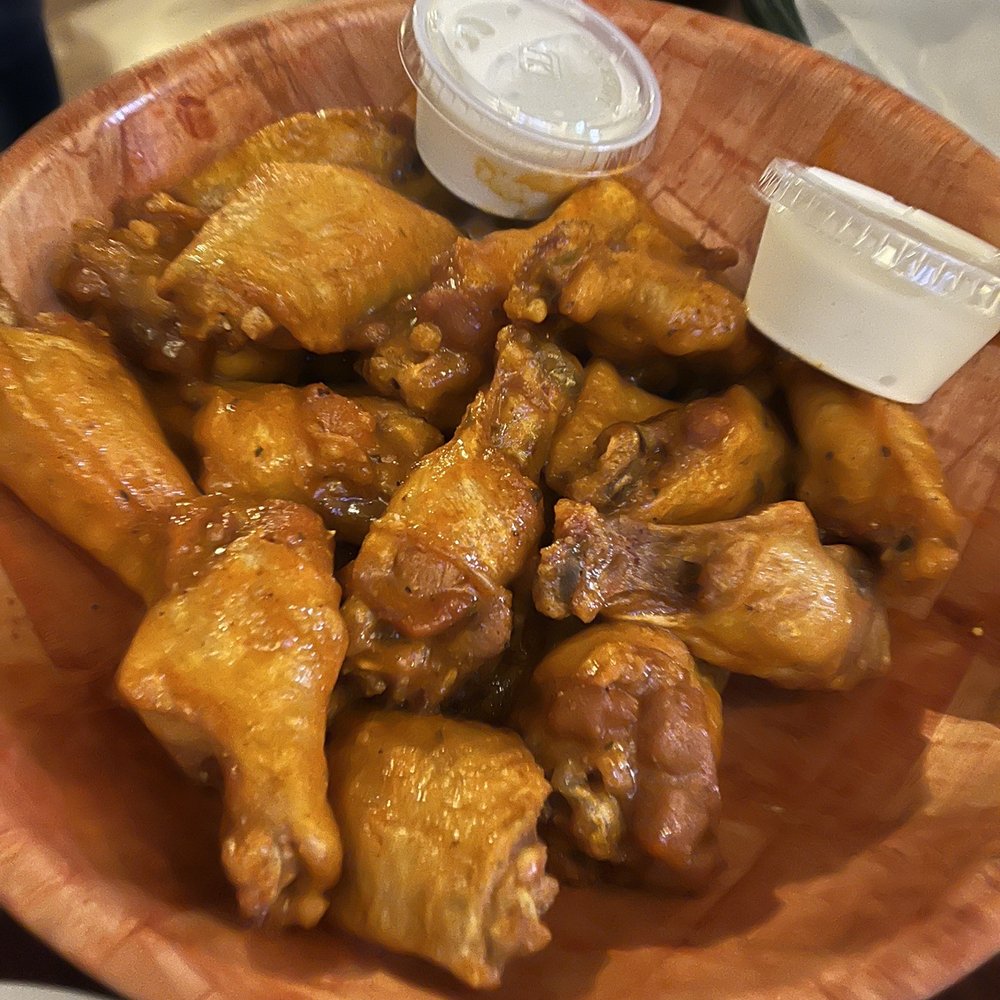 The Retreat - Medium, solid wings - Burgers Near Me - Rochester, New York