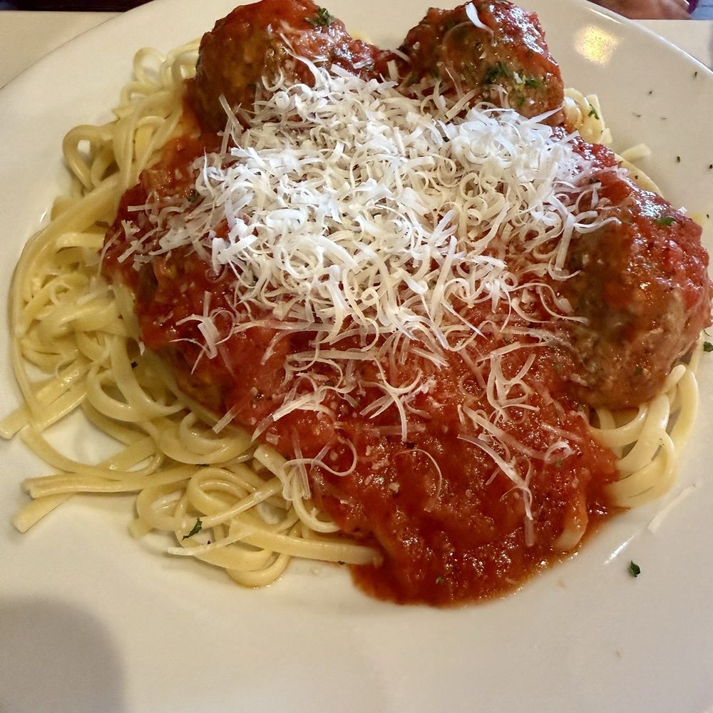 La Ciccia - Linguini with meatballs - Italian Near Me - Honolulu, Hawaii La Ciccia - Linguini with meatballs - Italian Near Me - Honolulu, Hawaii