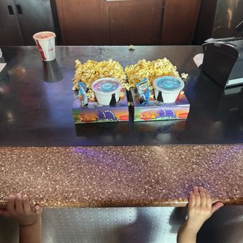 Sierra Vista Cinemas 16 - Kids meal: popcorn, snack and drink - Cinema Near Me - Clovis, California Sierra Vista Cinemas 16 - Kids meal: popcorn, snack and drink - Cinema Near Me - Clovis, California