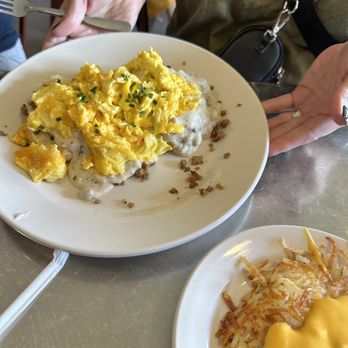 Nadeen's Hermitage Haven - Kernal - Breakfast & Brunch Near Me - Hermitage, Tennessee