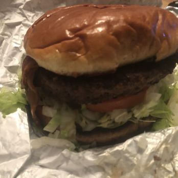 Tommy's on Grand - Avocado Club Burger - Hot Dogs Near Me - Chicago, Illinois