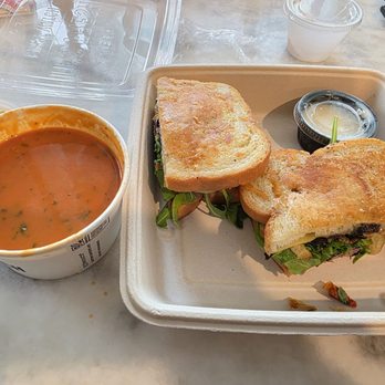 First Watch - Breakfast & Brunch Near Me - Plano, Texas