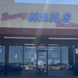 Austintown Plaza Phase 1 - Luxury Nails Studio