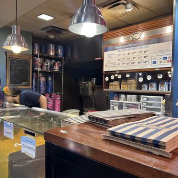 Garrett Popcorn Shops - Popcorn Shops Near Me - Chicago, Illinois