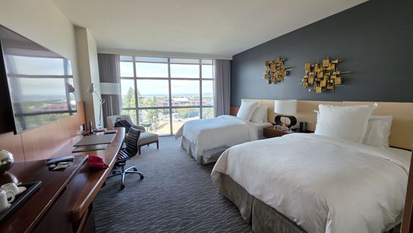 Four Seasons Hotel Silicon Valley at East Palo Alto by null