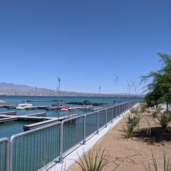 Havasu Landing Resort - Boat slips in the marina outside the hotel and casino - Delis Near Me - Havasu Lake, California Havasu Landing Resort - Boat slips in the marina outside the hotel and casino - Delis Near Me - Havasu Lake, California