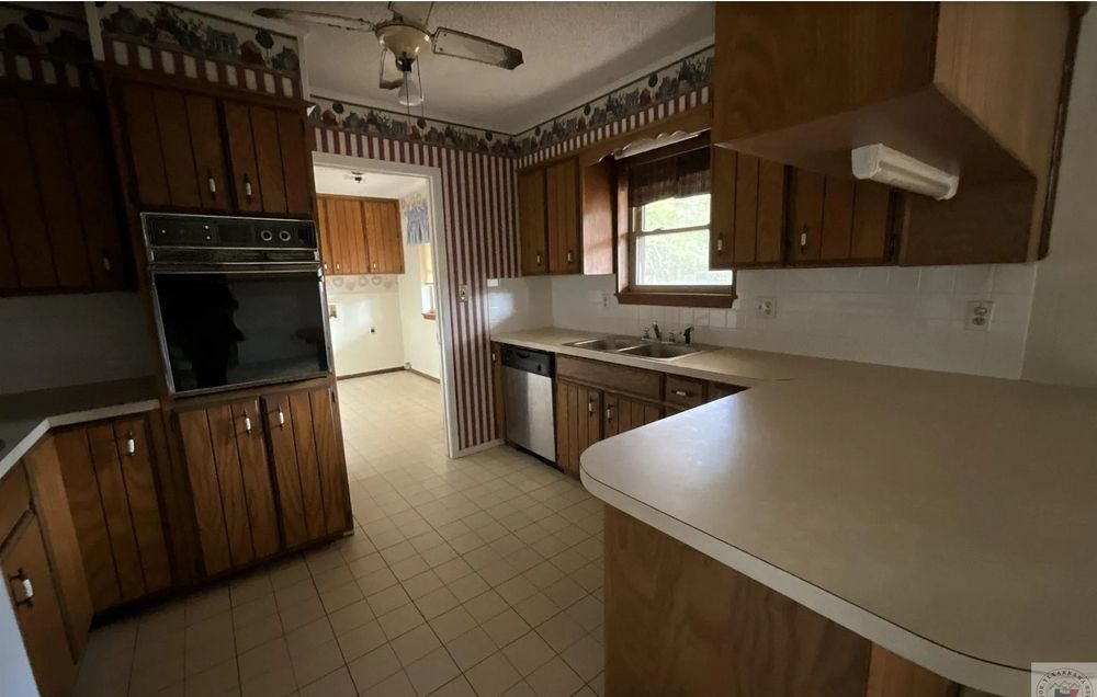 SUPERIOR REALTY 506 W Main St, Atlanta, Texas Real Estate Agents