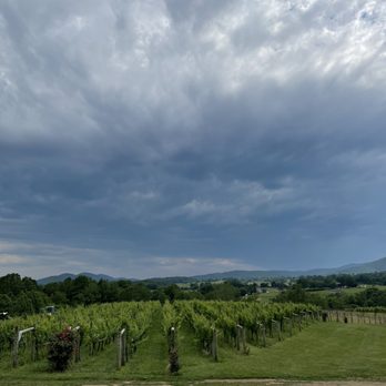 Delaplane Cellars - More amazing views! - Wineries Near Me - Delaplane, Virginia Delaplane Cellars - More amazing views! - Wineries Near Me - Delaplane, Virginia