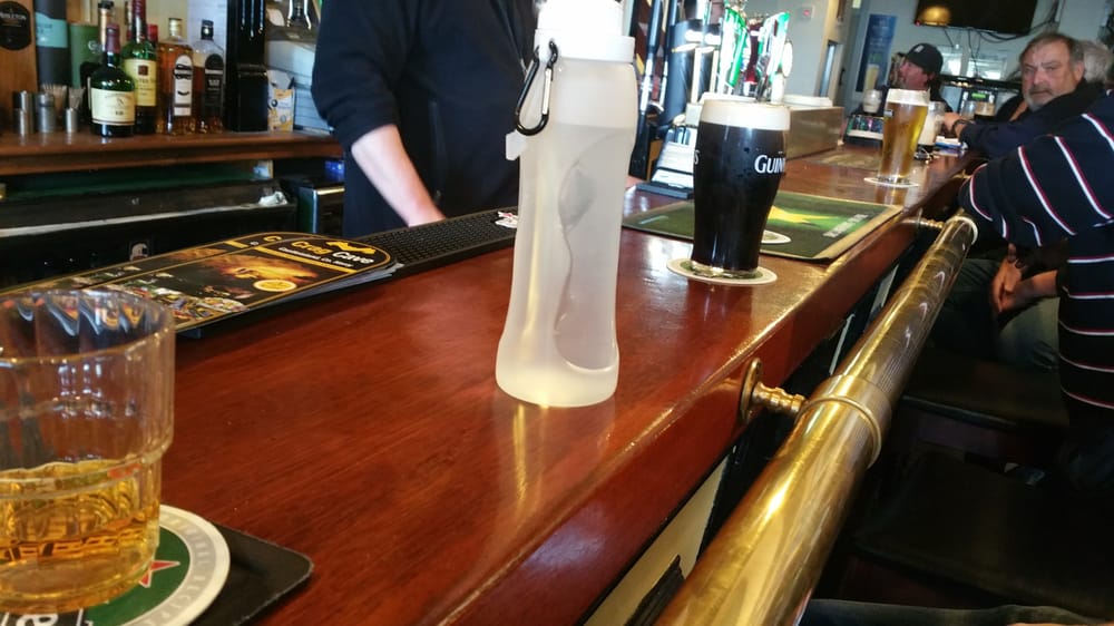 BOSTONS BAR Updated March 2024 Knightstown, Valencia Island, Co