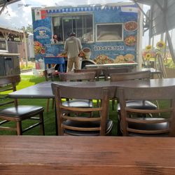 Taqueria y Pupuseria Salvadoreña - Covered Outdoor seating area at Taqueria y Pupuseria Salvadoreña