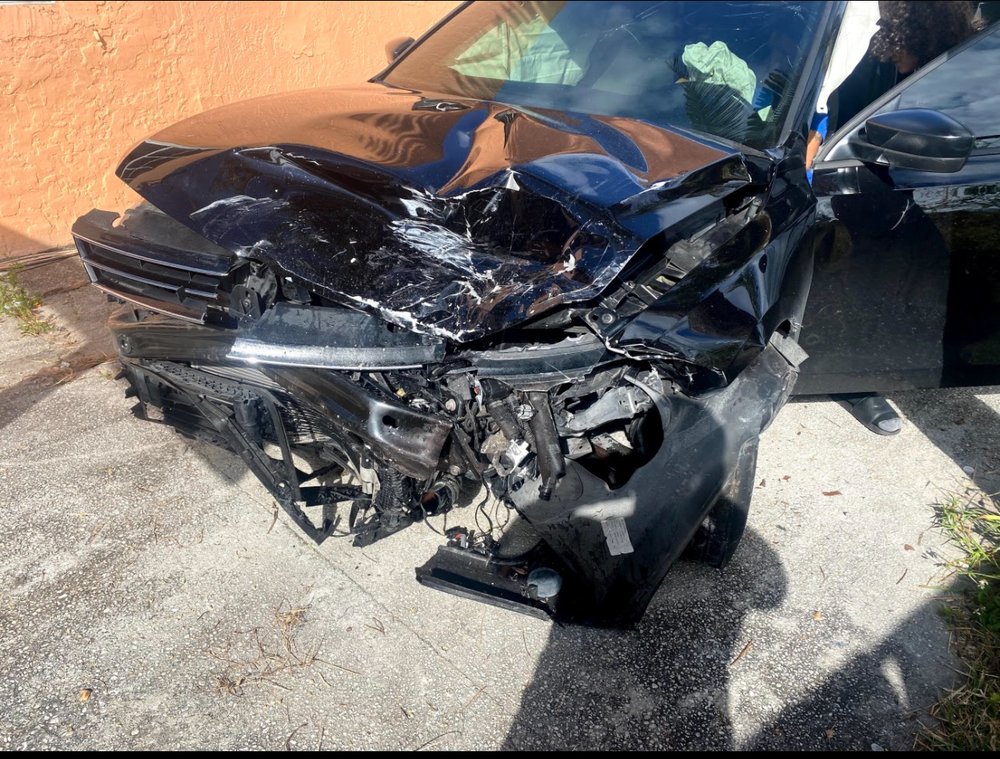 Slide of Paredes Mobile Services