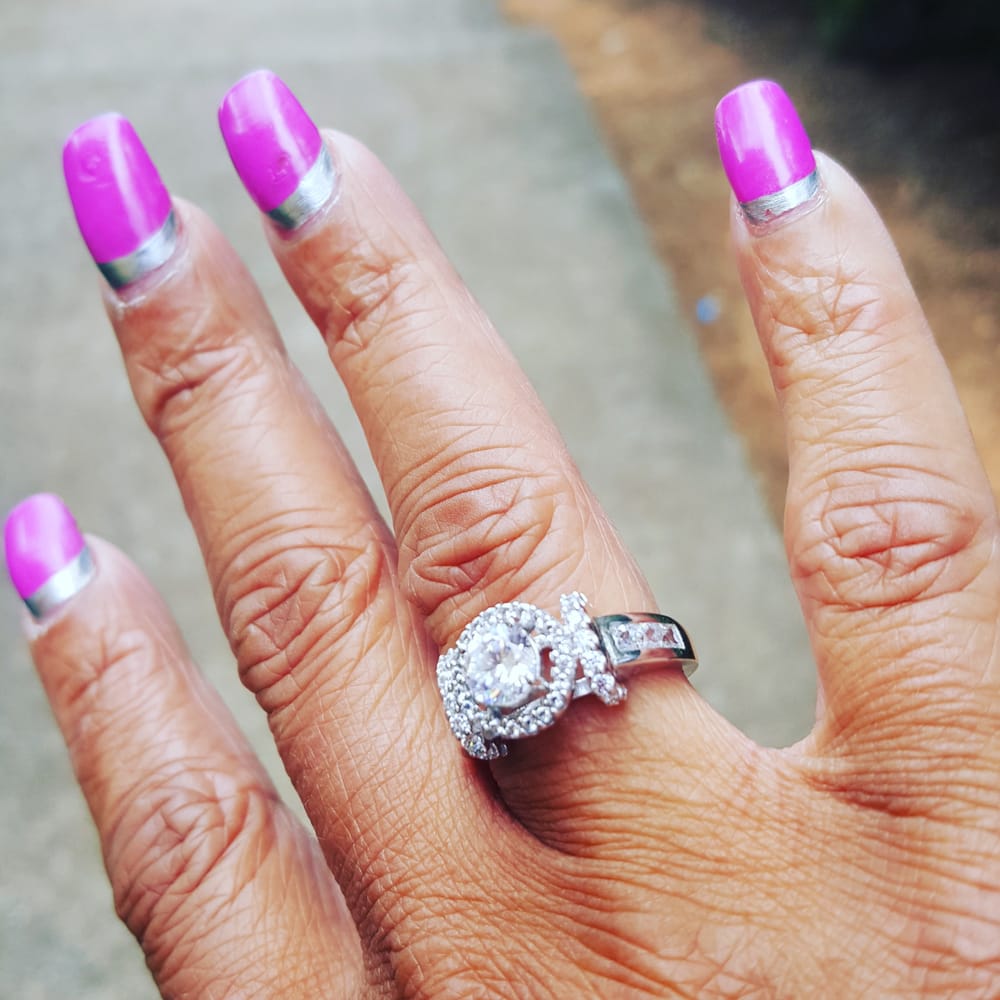 ESCAPE NAILS & SPA 79 Photos & 16 Reviews 4000 North Point Pkwy, Alpharetta, Nail