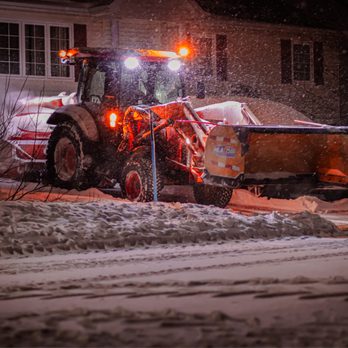 Yéti Snow Removal - Snow Removal Near Me Yéti Snow Removal - Snow Removal Near Me