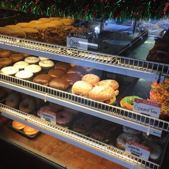 Glaze Donuts - Lots of selection but no signs. - Donuts Near Me - New Milford, New Jersey Glaze Donuts - Lots of selection but no signs. - Donuts Near Me - New Milford, New Jersey