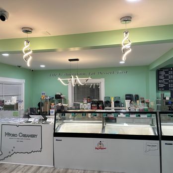 Micro Creamery - Inside the Creamery - Ice Cream & Frozen Yogurt Near Me - Cheshire, Connecticut