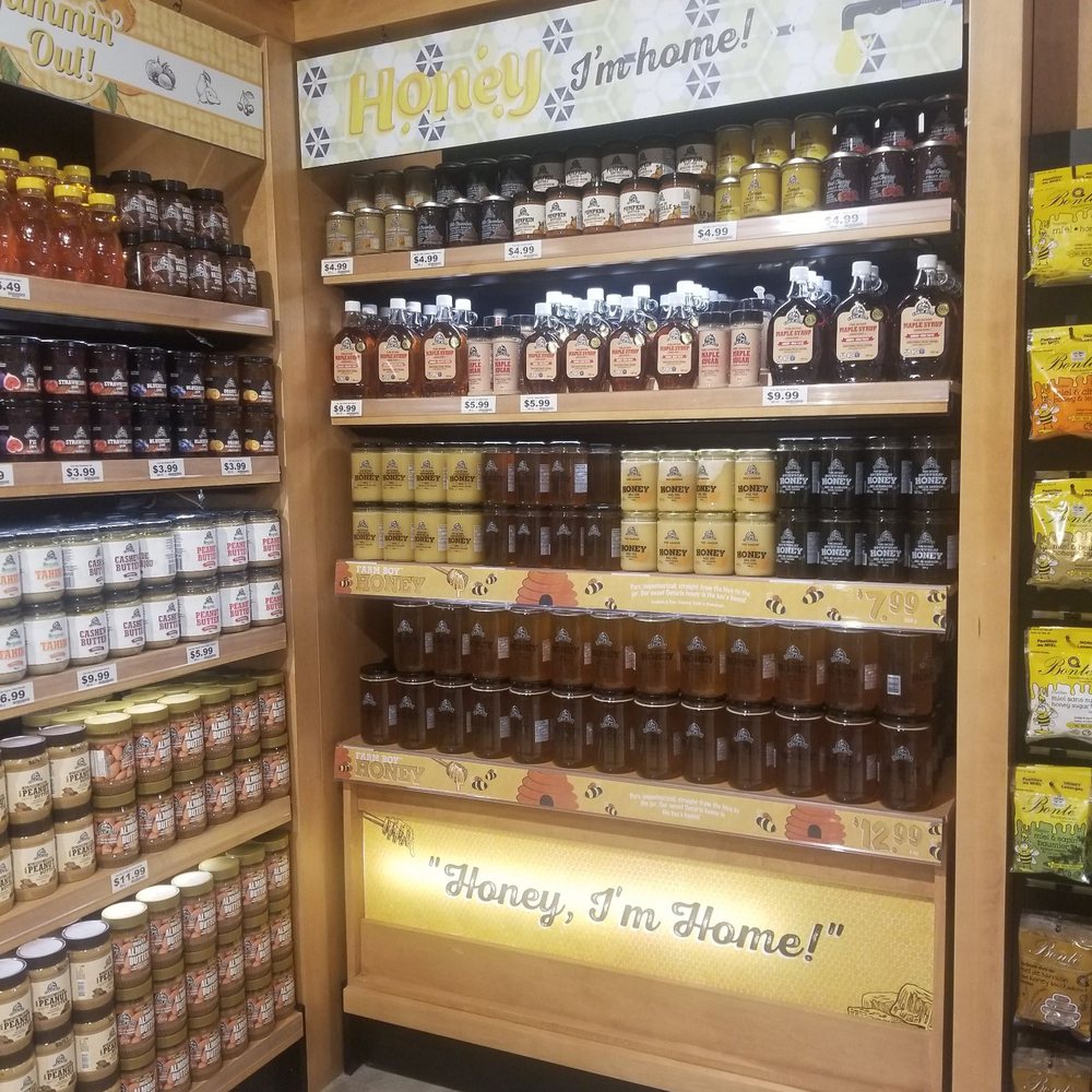 Farm Boy - a display of honey products in a store - Grocery Near Me - Toronto, Ontario Farm Boy - a display of honey products in a store - Grocery Near Me - Toronto, Ontario