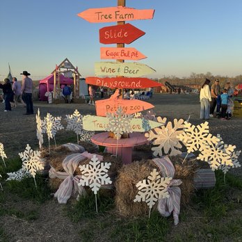 Country Grace Farms - Attraction Farms Near Me - Seguin, Texas