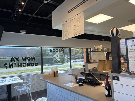 How Ya Dough'n Pizza by null