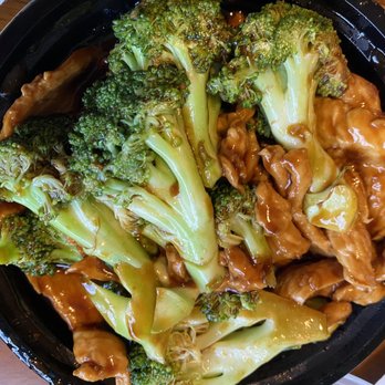 Shanghai Express - Sliced chicken with broccoli - Chinese Near Me - Marlton, New Jersey Shanghai Express - Sliced chicken with broccoli - Chinese Near Me - Marlton, New Jersey
