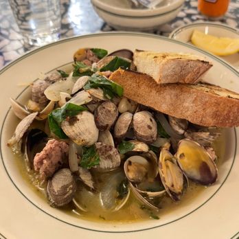 Popi's Oysterette - Seafood Near Me - San Francisco, California