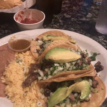 Botanas Restaurant - Mexican Taco - Steak - Mexican Near Me - Milwaukee, Wisconsin