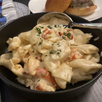 The Ledger - Lobster Mac and cheese - American Near Me - Plymouth, Michigan