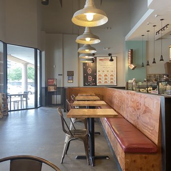 MOD Pizza - Lobby - Pizza Near Me - Houston, Texas