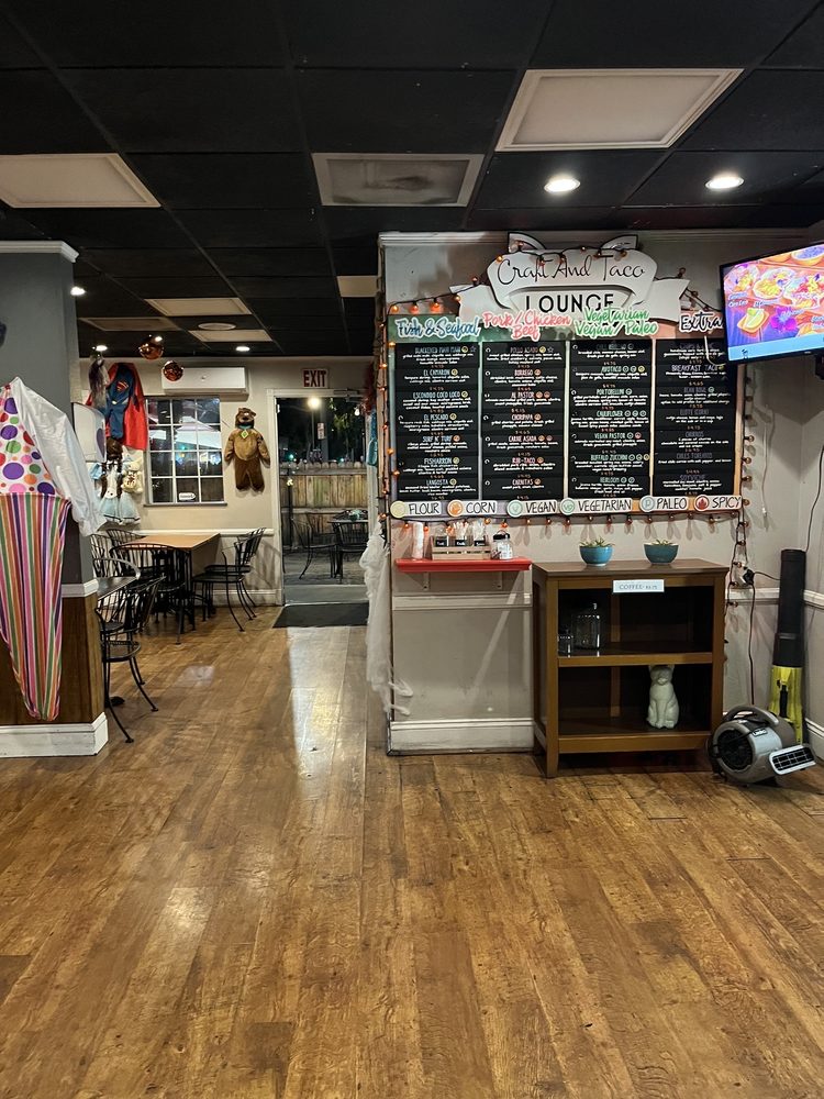 Craft and Taco Lounge