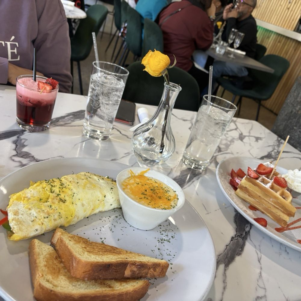 Poach Social - Breakfast & Brunch Near Me - Atlanta, Georgia