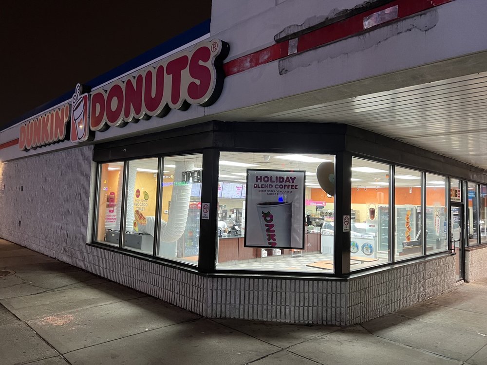 DUNKIN’ Updated September 2024 22 Reviews 1351 Forest Ave Plz