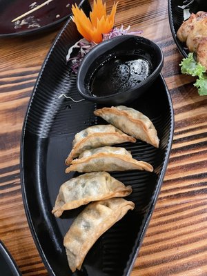 Lemongrass By Sip Saam Thai by null