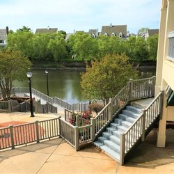 Veritas Behavioral Health - Office Courtyard with Pond View