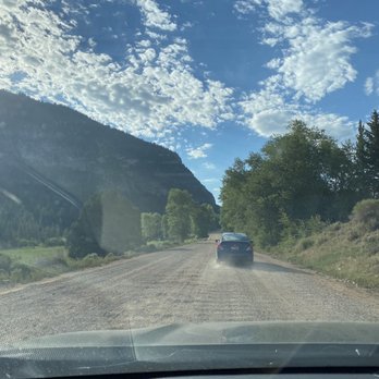 Defa's Dude Ranch - Dirt road right before the dude ranch - American Near Me