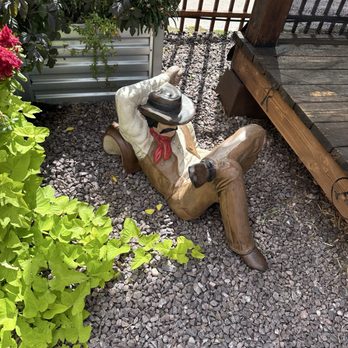 Frontier Family Fun - Cute touches like this all around - Barbeque Near Me - Williams, Arizona