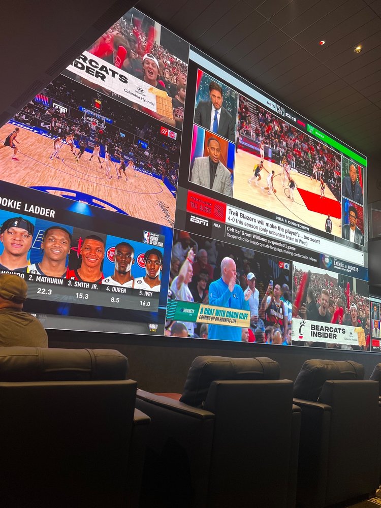FANDUEL 1901 W Madison St, Chicago, Illinois Sports Bars Yelp