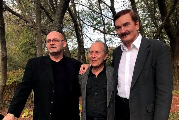 Thom Reed - UFO Park by null