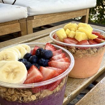 Mamaka Bowls - Mamaka (left) & Mac (right) - Acai Bowls Near Me - Houston, Texas Mamaka Bowls - Mamaka (left) & Mac (right) - Acai Bowls Near Me - Houston, Texas