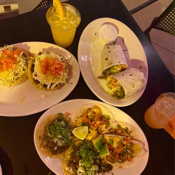 Del Toro - Chorizo sopes were good. Carne Asada Burrito. Tacos were just ok. - Burgers Near Me - Chicago, Illinois