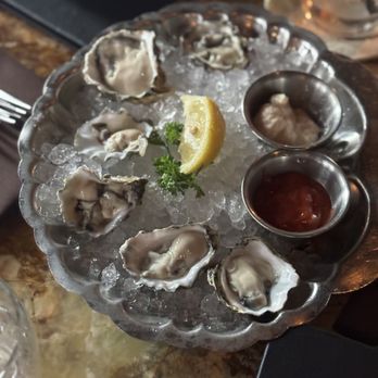 Daniel's Broiler - Bellevue - Steakhouses Near Me - Bellevue, Washington