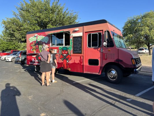 TUCSON FOOD TRUCK ROUNDUP - Updated October 2024 - 70 Photos & 34 