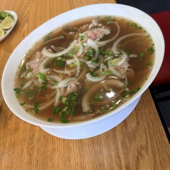 Pho Mi Amor - 3. Pho Bò (w/Flank, Rare Steak + Brisket) - Vietnamese Near Me - Elk Grove, California Pho Mi Amor - 3. Pho Bò (w/Flank, Rare Steak + Brisket) - Vietnamese Near Me - Elk Grove, California