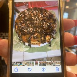 Cheesecakes by Kelly - Turtle Cheesecake