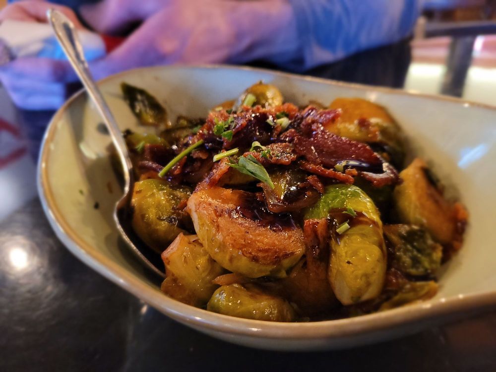 LU LU Craft Bar + Kitchen