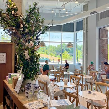 maman - Indoor seating - Desserts Near Me - Charlotte, North Carolina